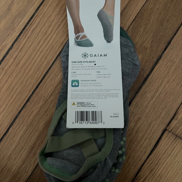 Yoga Pilates grippy socks - Picture 2 of 2